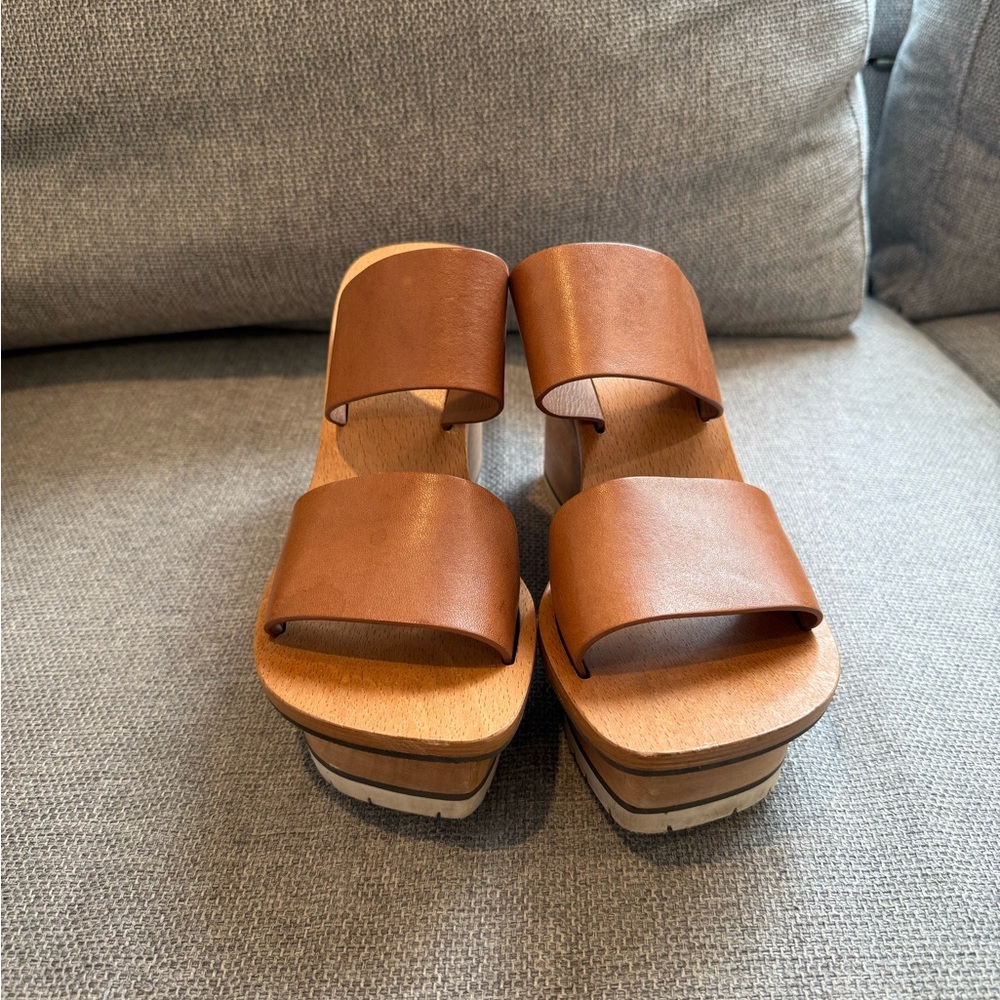 Chloe Tan Leather Wedge Sandals